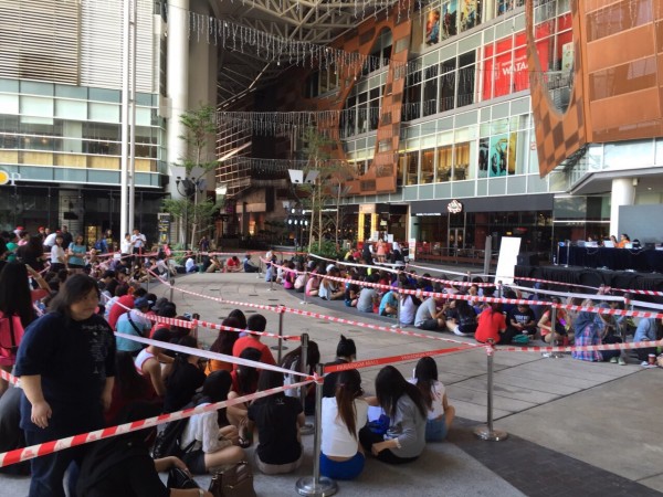 TAEYANG World Tour RISE in Malaysia Pre-Sales crowd 2